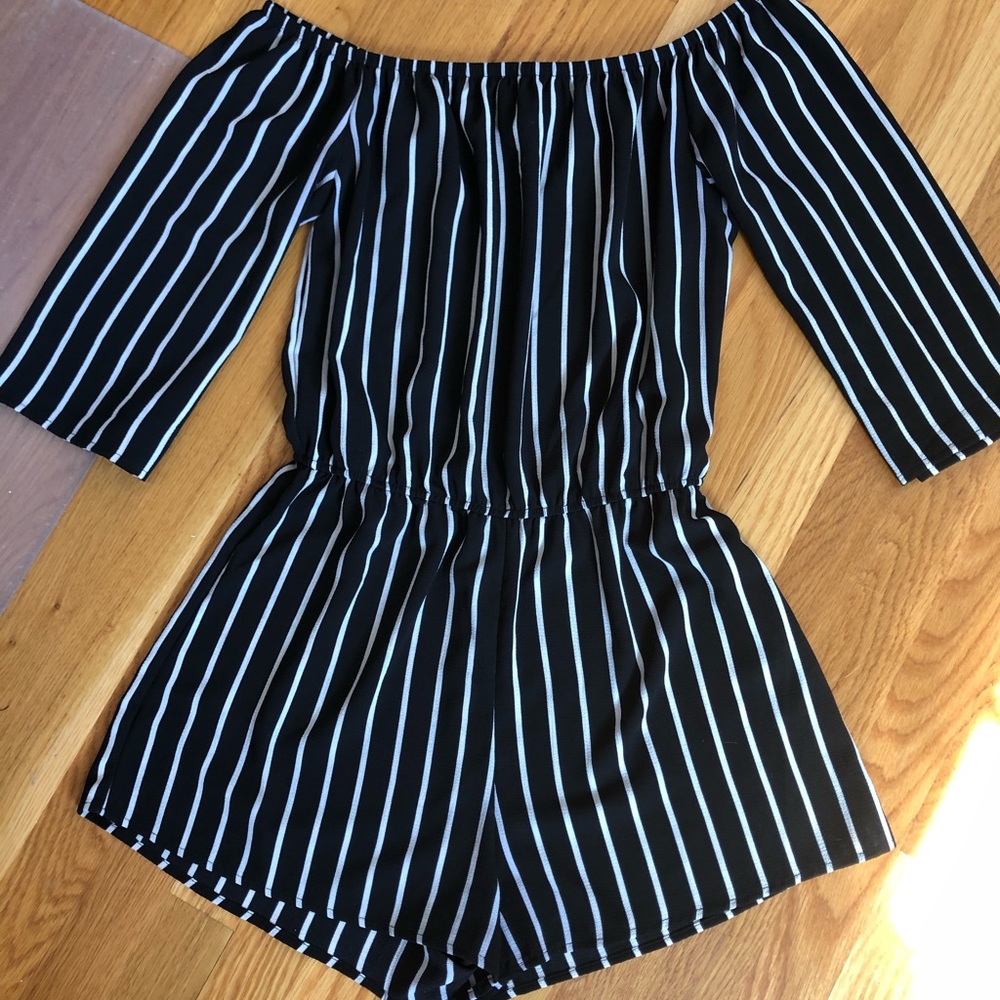 NWOT Black & white romper